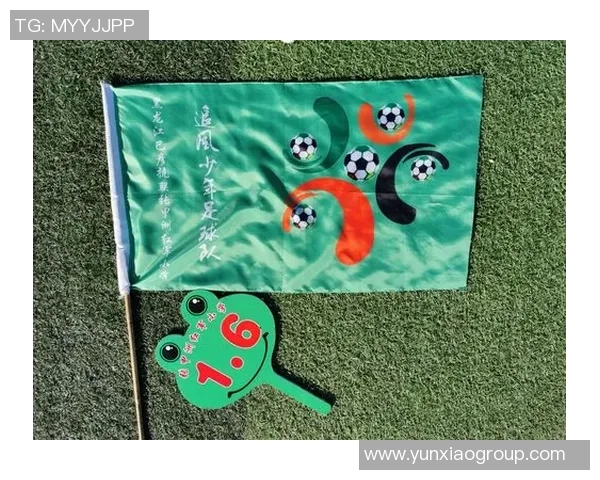 创意粘土球星足球艺术作品展现精湛工艺与运动激情